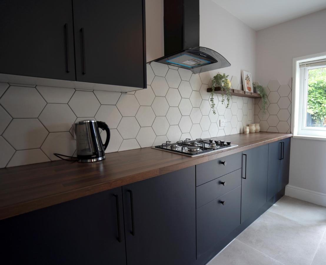 Beautiful Family Home In The Heart Of Swansea Exterior foto